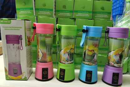 Przenośny blender z portem USB — mini mikser kuchenny do przygotowywania soków z owoców.